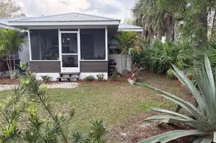 651 Madison Ct, Sarasota, FL 34236 - Photo 2