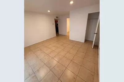 6519 W Newberry Road #604, Gainesville, FL 32605 - Photo 2