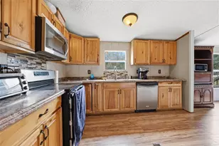 1494 SW Spruce Rd, Fort White, FL 32038 - Photo 4