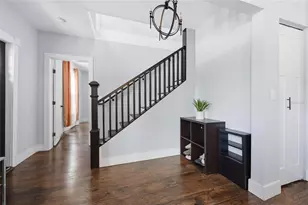 403 NE 9th St, Gainesville, FL 32601 - Photo 4