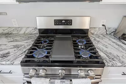 403 NE 9 Street, Gainesville, FL 32601 - Photo 14