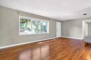 914 NE 11th Ave, Gainesville, FL 32601 - Photo 10