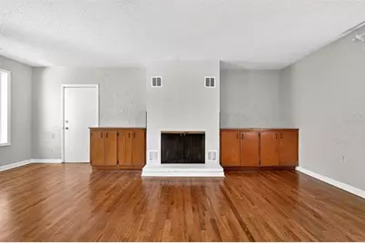 914 NE 11th Avenue, Gainesville, FL 32601 - Photo 4