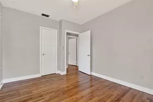 914 NE 11th Ave, Gainesville, FL 32601 - Photo 12