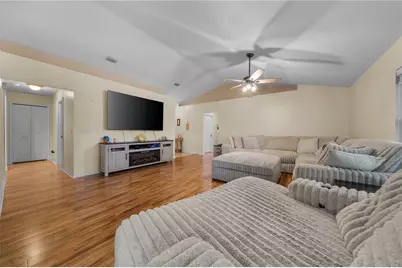19261 NW 230th Street, High Springs, FL 32643 - Photo 10