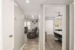 2601 SW Archer Rd, Gainesville, FL 32608 - Photo 20