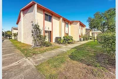 1655 58th Terrace S #3, Saint Petersburg, FL 33712 - Photo 2