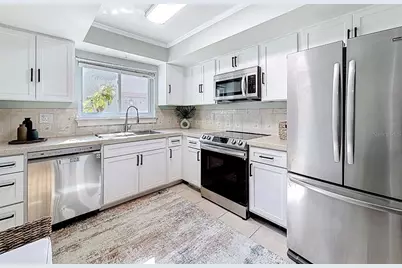 1655 58th Terrace S #3, Saint Petersburg, FL 33712 - Photo 4