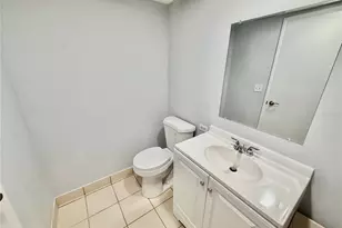 3760 Inverrary Dr, Lauderhill, FL 33319 - Photo 4