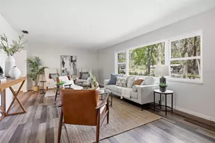 9235 NW 11th Pl, Gainesville, FL 32606 - Photo 4