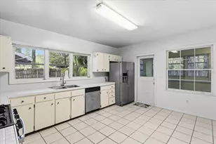 779 NW 37th St, Gainesville, FL 32607 - Photo 30