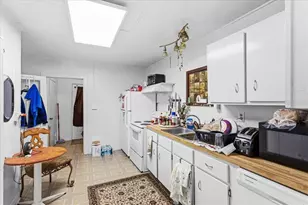 779 NW 37th St, Gainesville, FL 32607 - Photo 14