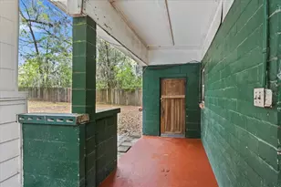 779 NW 37th St, Gainesville, FL 32607 - Photo 6