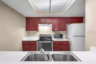 5864 SW 8th Pl, Gainesville, FL 32607 - Photo 10