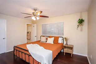 734 NW 38th St, Gainesville, FL 32607 - Photo 20