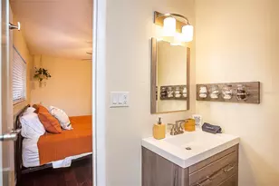 734 NW 38th St, Gainesville, FL 32607 - Photo 12