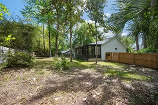 1047 NW 41st Dr, Gainesville, FL 32605 - Photo 26