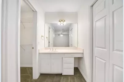 1047 NW 41st Drive, Gainesville, FL 32605 - Photo 16