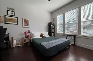 717 NW 10th St, Gainesville, FL 32601 - Photo 10