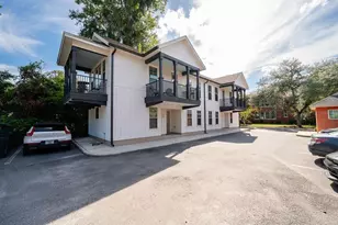 717 NW 10th St, Gainesville, FL 32601 - Photo 2