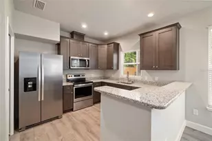 622 NW 3rd Ave, Gainesville, FL 32601 - Photo 6