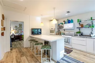 310 NW 8th St, Gainesville, FL 32601 - Photo 4