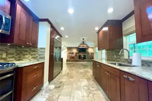 2006 NW 23rd St, Gainesville, FL 32605 - Photo 10