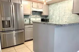 5855 SW 8th Pl, Gainesville, FL 32607 - Photo 10