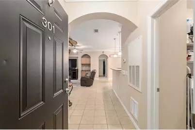 1235 SW 9th Road #301, Gainesville, FL 32601 - Photo 4