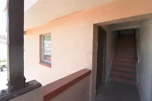 914 SW 8th Ave, Gainesville, FL 32601 - Photo 2