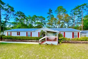 129 Crystal Lake Dr, Melrose, FL 32666 - Photo 1