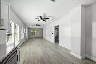 418 NW 3rd Ave, Gainesville, FL 32601 - Photo 16