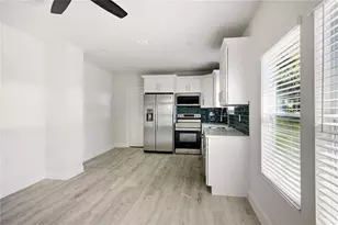 418 NW 3rd Ave, Gainesville, FL 32601 - Photo 12