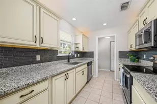 6820 SW 78th St, Gainesville, FL 32608 - Photo 10