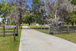 17256 NW 250th Way, High Springs, FL 32643 - Photo 2