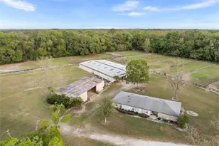 16525 SW 5th Pl, Newberry, FL 32669 - Photo 4