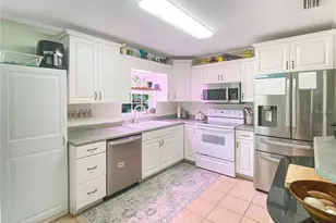 228 SE Oak Hill St, Lake City, FL 32025 - Photo 16