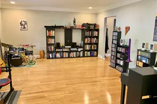 2219 NW 17th Ave, Gainesville, FL 32605 - Photo 6