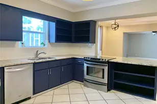 2219 NW 17th Ave, Gainesville, FL 32605 - Photo 4