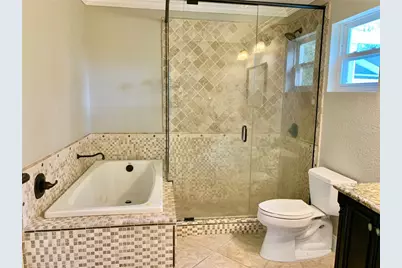 2219 NW 17th Avenue, Gainesville, FL 32605 - Photo 18
