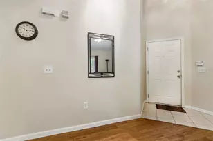 6075 Maggies Cir, Jacksonville, FL 32244 - Photo 8