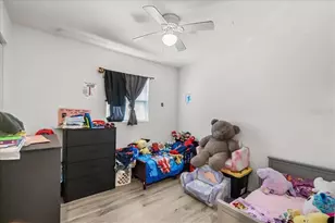 517 E Main St, Bronson, FL 32621 - Photo 18