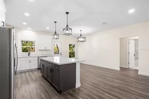 332 SE 3rd Ave, Melrose, FL 32666 - Photo 16