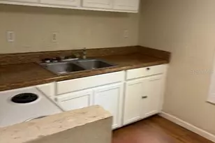 1623 SE 3rd Ave, Gainesville, FL 32641 - Photo 12