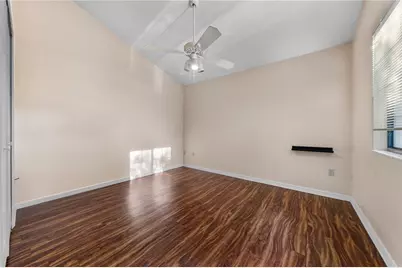 5701 SW 10th Place, Gainesville, FL 32607 - Photo 14