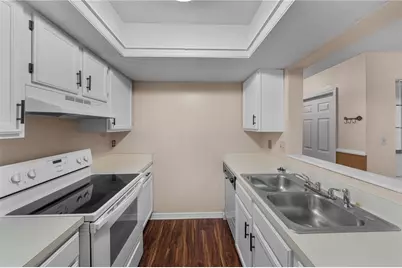 5701 SW 10th Place, Gainesville, FL 32607 - Photo 12