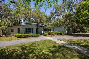2110 NW 3rd Pl, Gainesville, FL 32603 - Photo 2