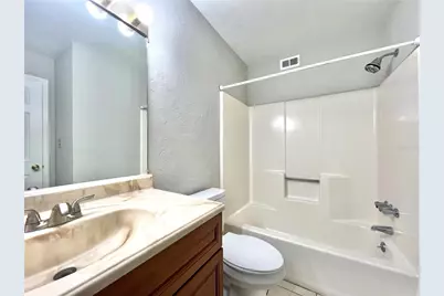 81 SE 16th Avenue #D101, Gainesville, FL 32601 - Photo 14