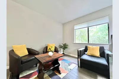 81 SE 16th Avenue #D101, Gainesville, FL 32601 - Photo 8