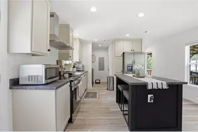 11731 NE 106th Court, Archer, FL 32618 - Photo 10